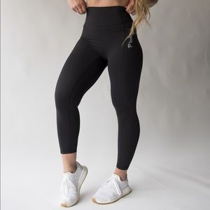 ISO Ptula Julianne’s in BLACK